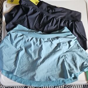 HALARA Athletic Skirt Set in Black and Blue